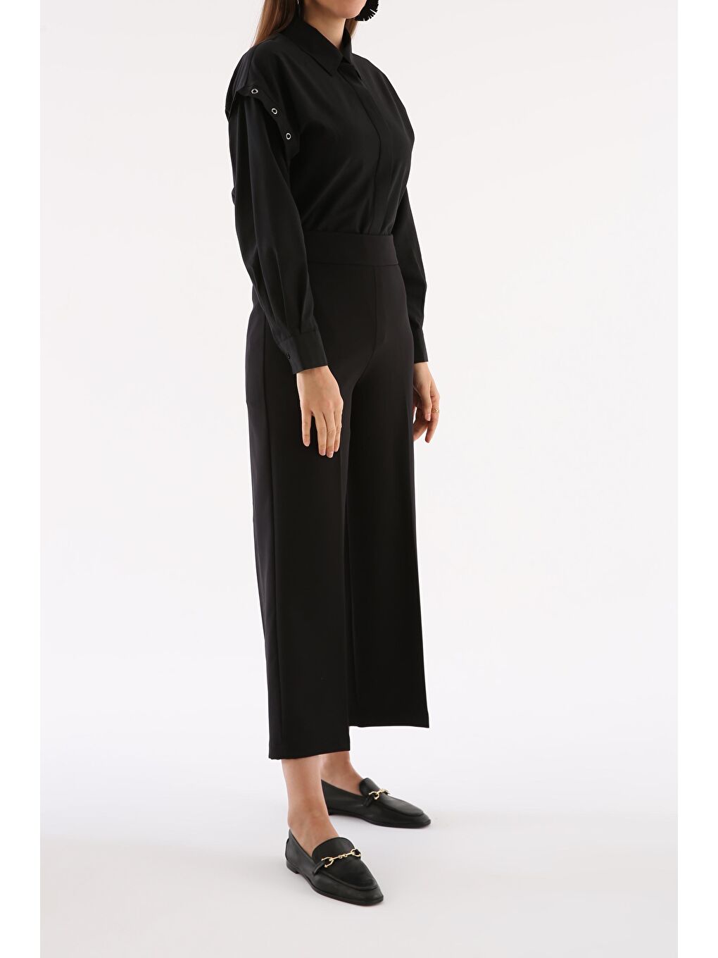 Siyah Ütü İzli Bol Paça Pantolon-3