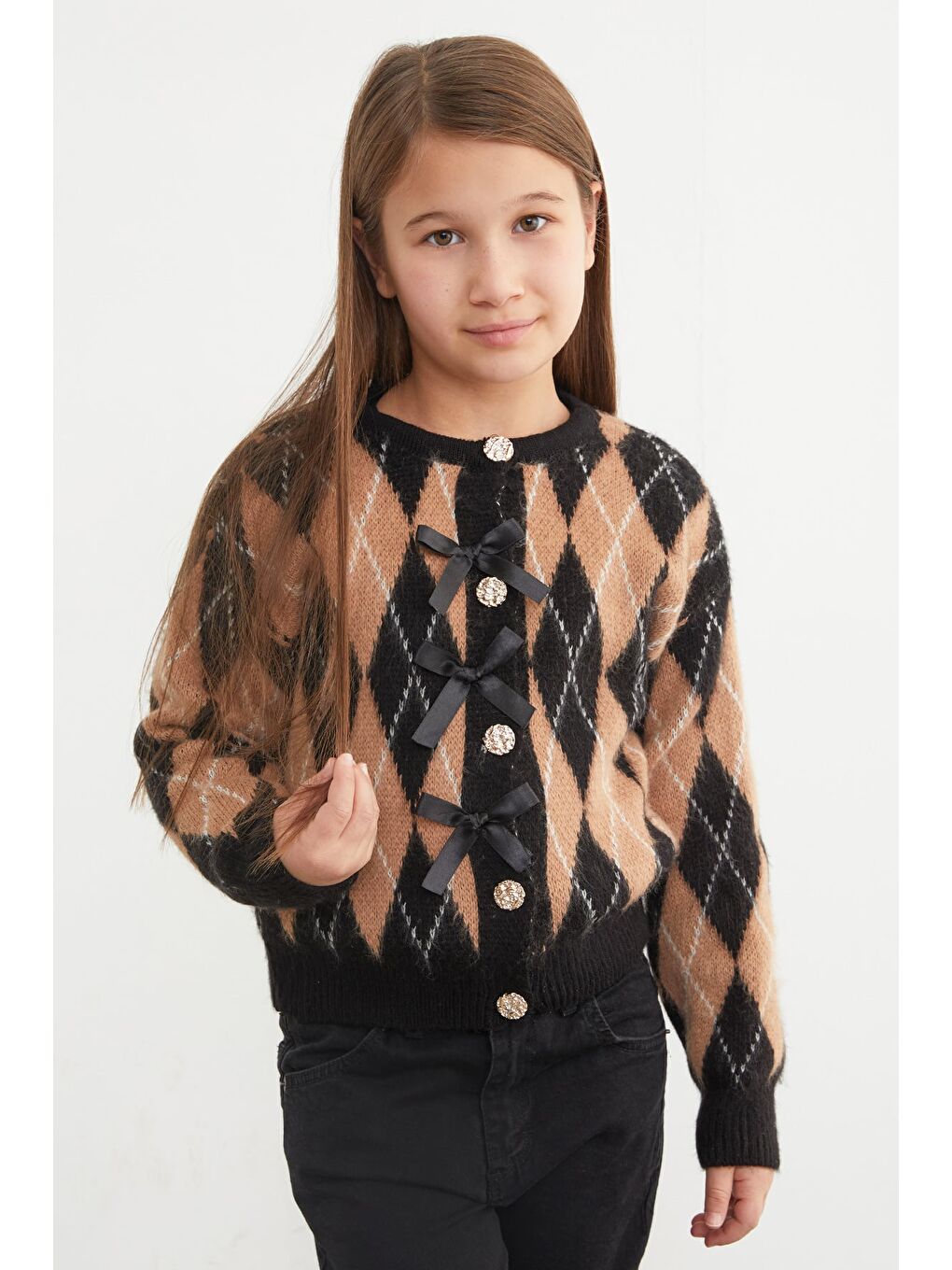 Siyah Baklava Desenli Fiyonklu Düğmeli Kız Çocuk Hırka-3