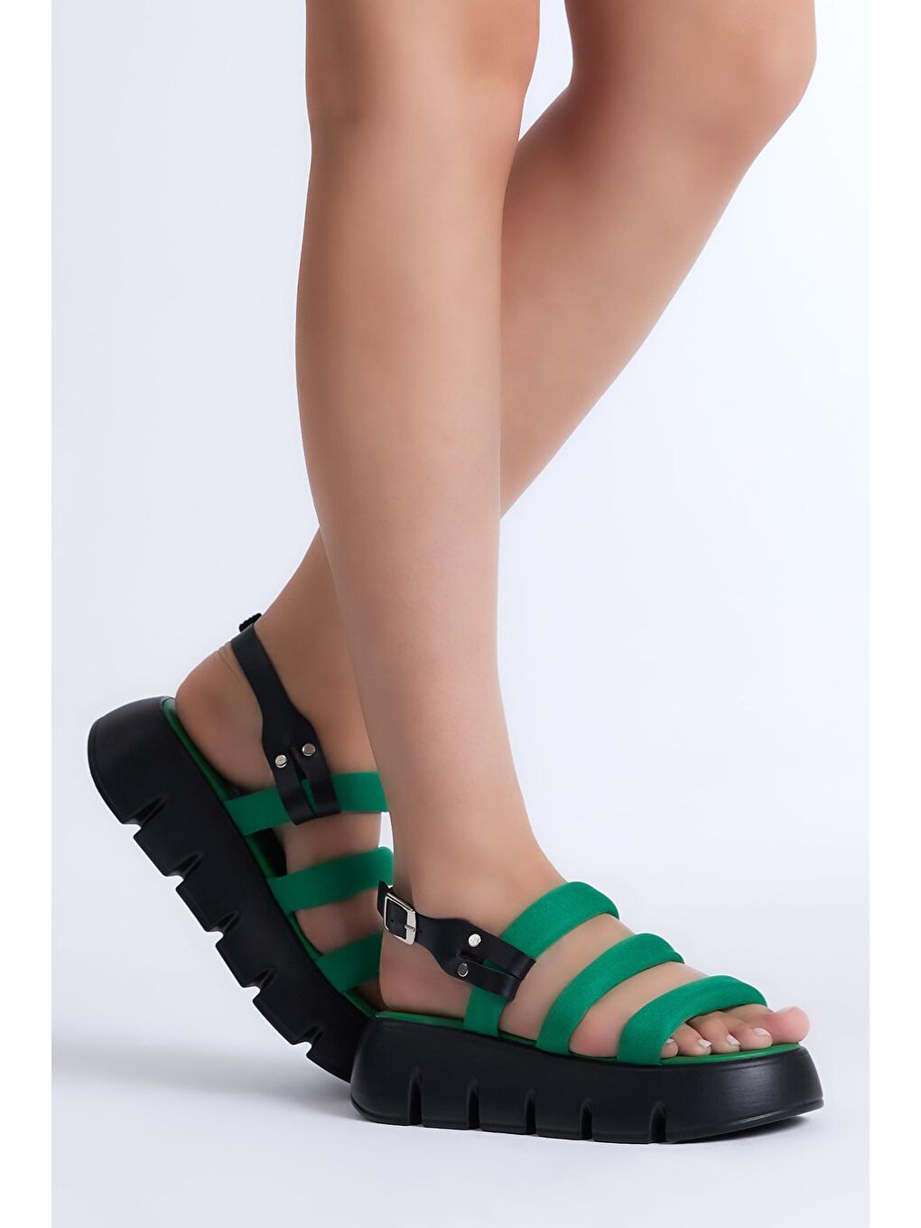 Kadın Yeşil Paraşüt Kumaş Yüksek Taban Sandalet-1