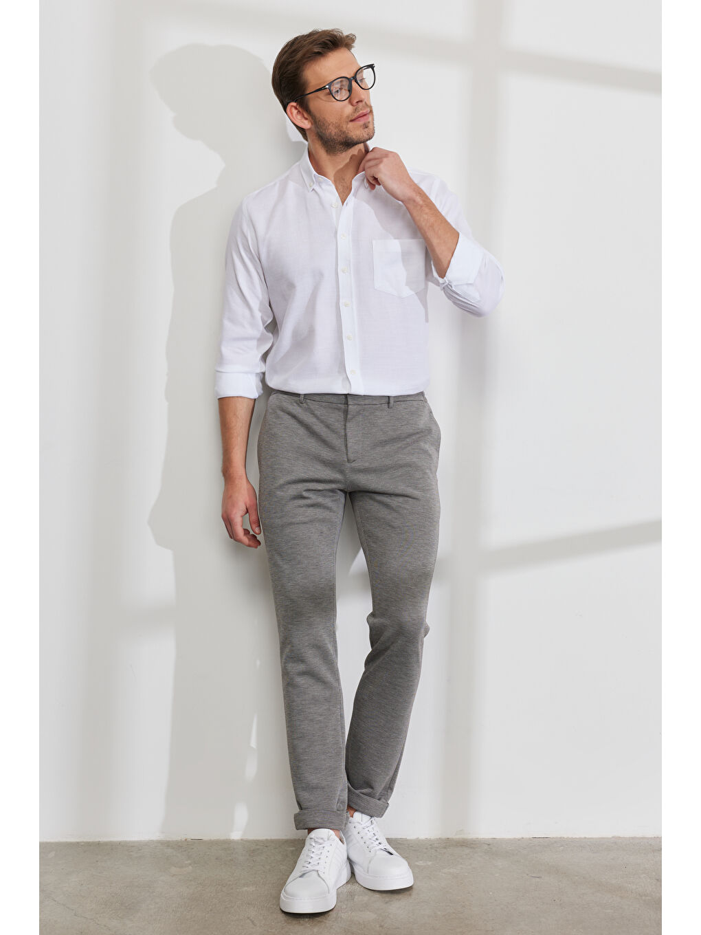 Erkek Bej Slim Fit Dar Kesim Kuşgözü Desenli Beli Bağlamalı Pantolon-2