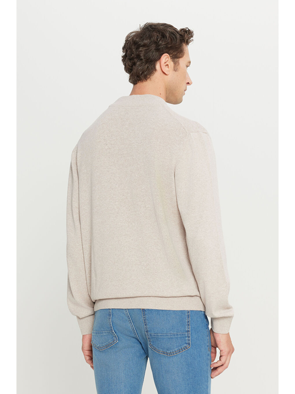 Erkek Bej Standart Fit Normal Kesim Yarım Balıkçı Yaka Pamuklu Triko-5