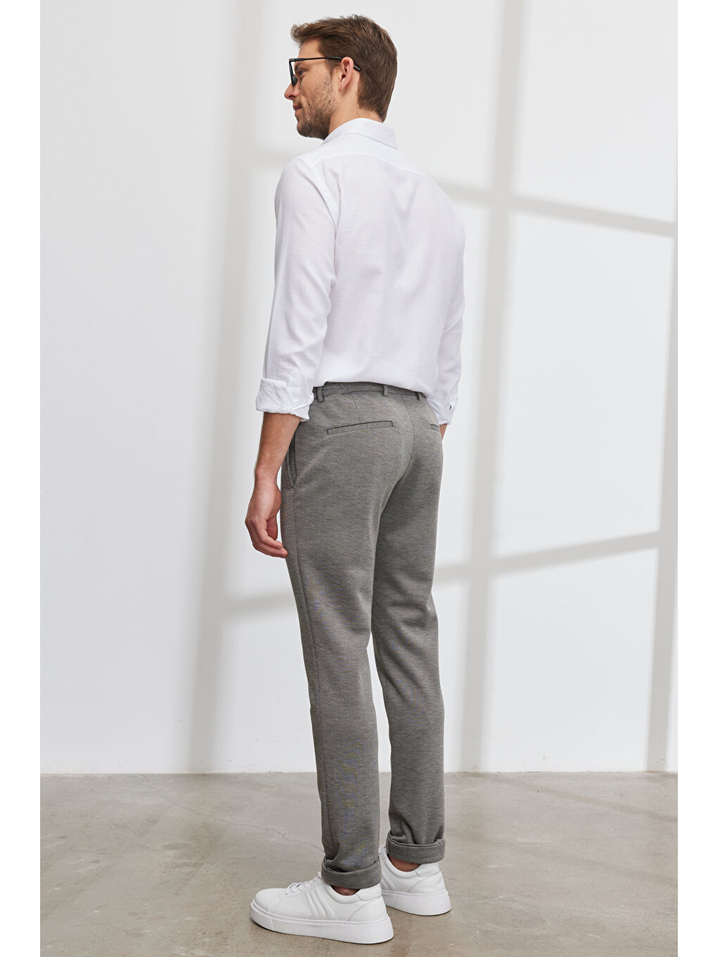 Erkek Bej Slim Fit Dar Kesim Kuşgözü Desenli Beli Bağlamalı Pantolon-8