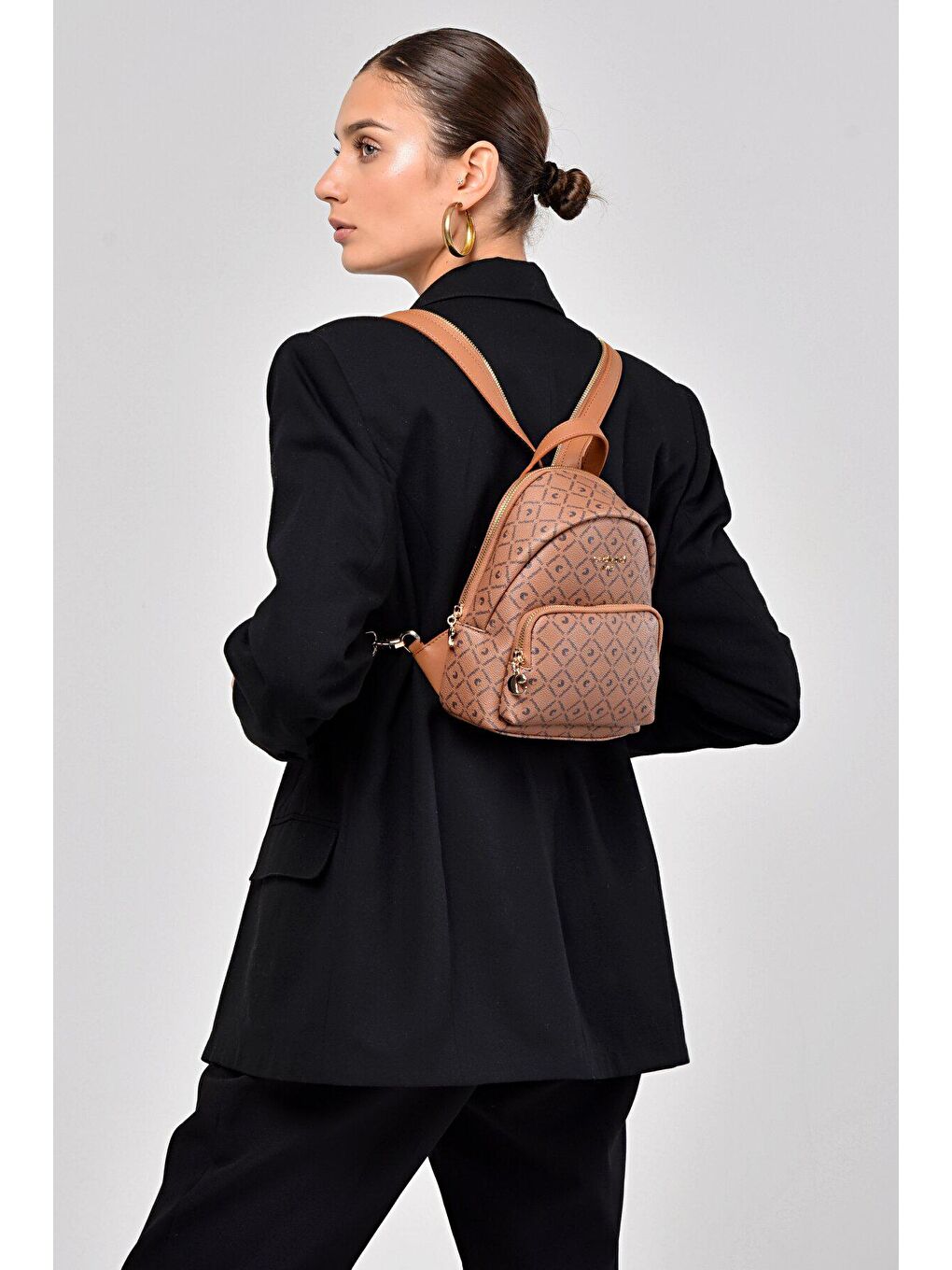 Kahverengi Kadın Desenli Sırt Çantası-1