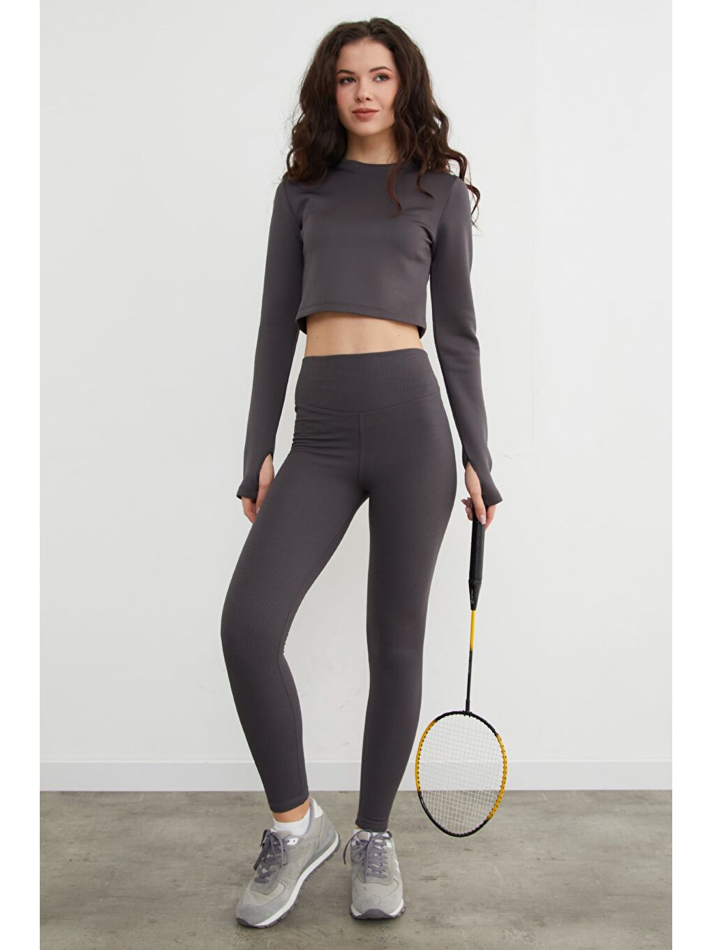 Antrasit Basic Bisiklet Yaka Parmak Geçmeli Crop Bluz-2