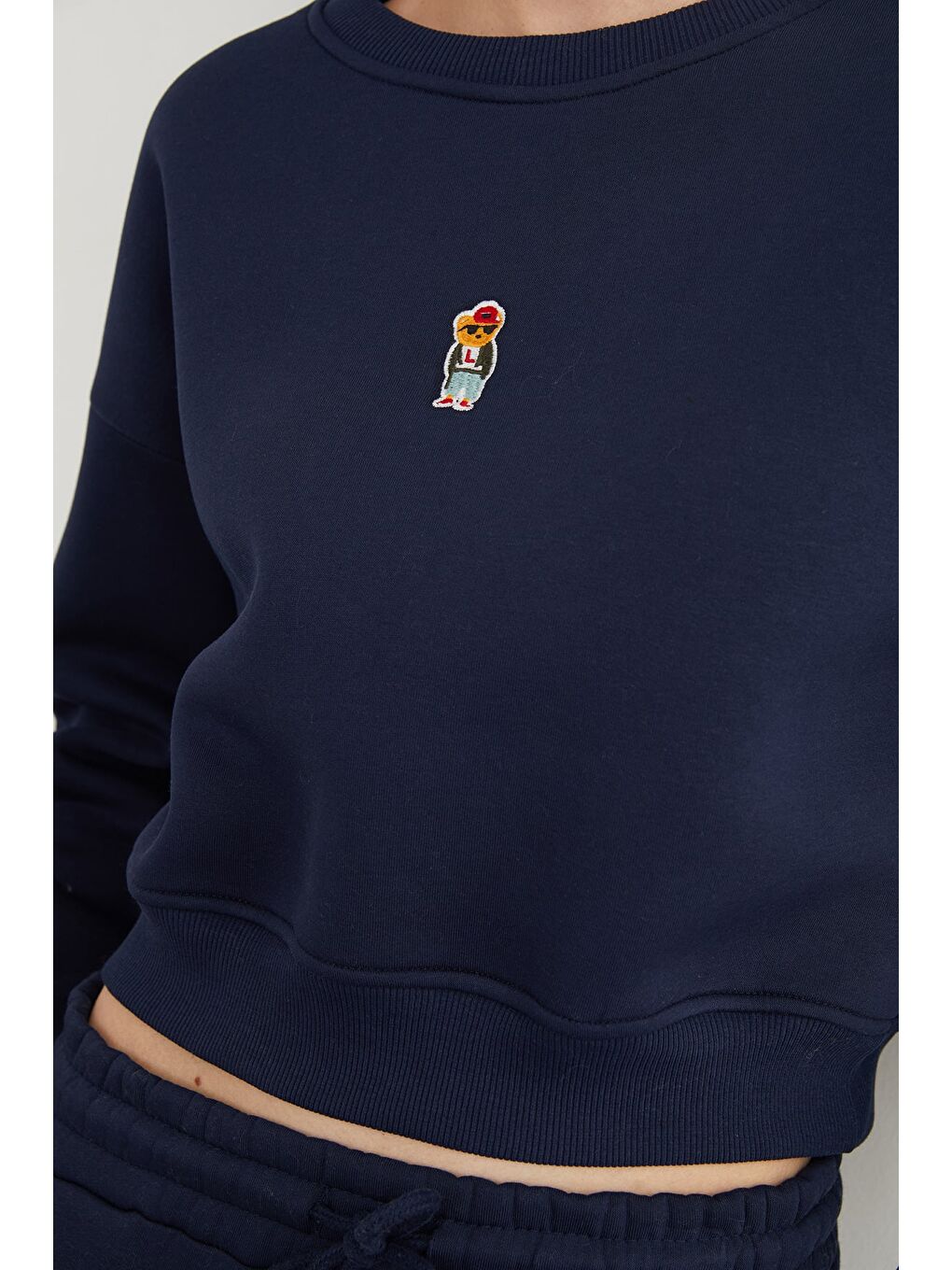 Lacivert 3 İplik Ayıcık Nakışlı Bisiklet Yaka Sweatshirt-4