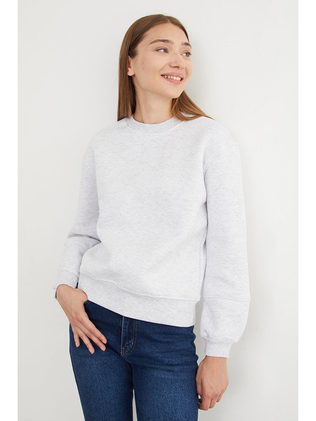 Gri 3 İplik Basic Bisiklet Yaka Sweatshirt-4