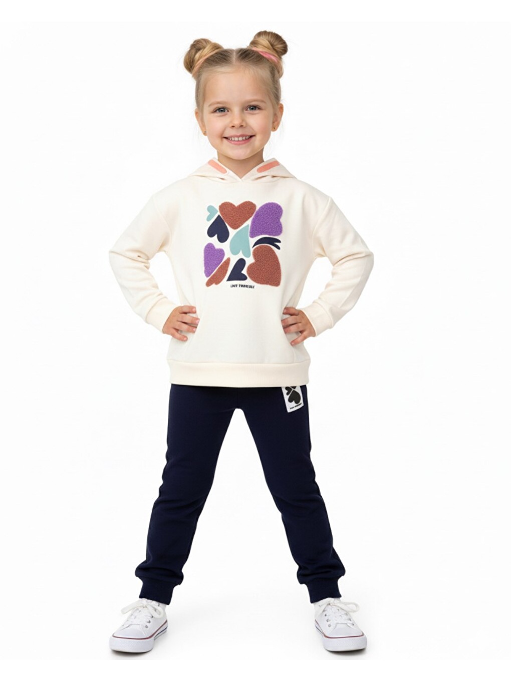 Beyaz Kız Çocuk Kalp Baskılı, Kapüşonlu Sweatshirtlü Mevsimlik Eşofman Takımı