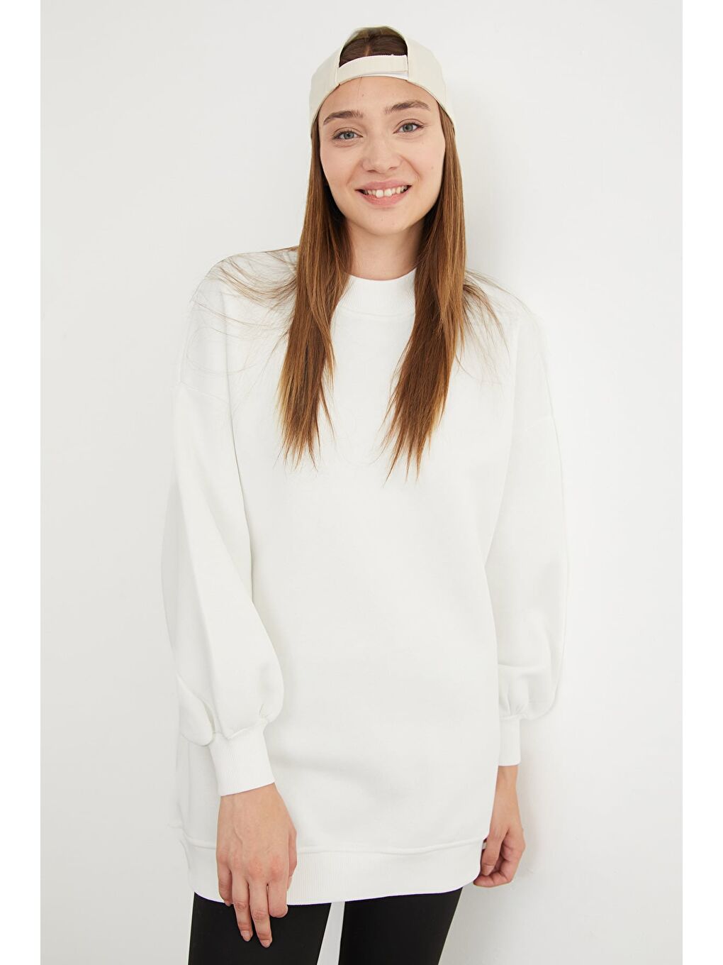 Ekru 3 İplik Basic Bisiklet Yaka Oversize Sweatshirt-1