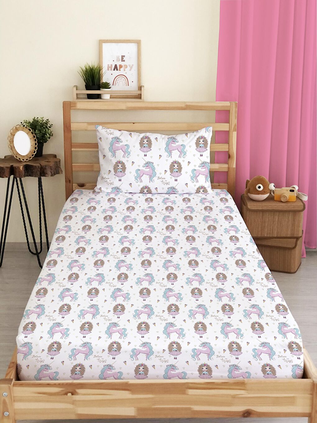 Karışık Prenses Kız Ve  Desen Baskılı Tek Kişilik   Lastikli Çarşaf Seti 100x200 cm Beyaz