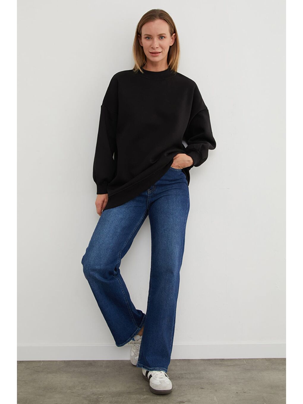 Siyah 3 İplik Basic Bisiklet Yaka Oversize Sweatshirt-3