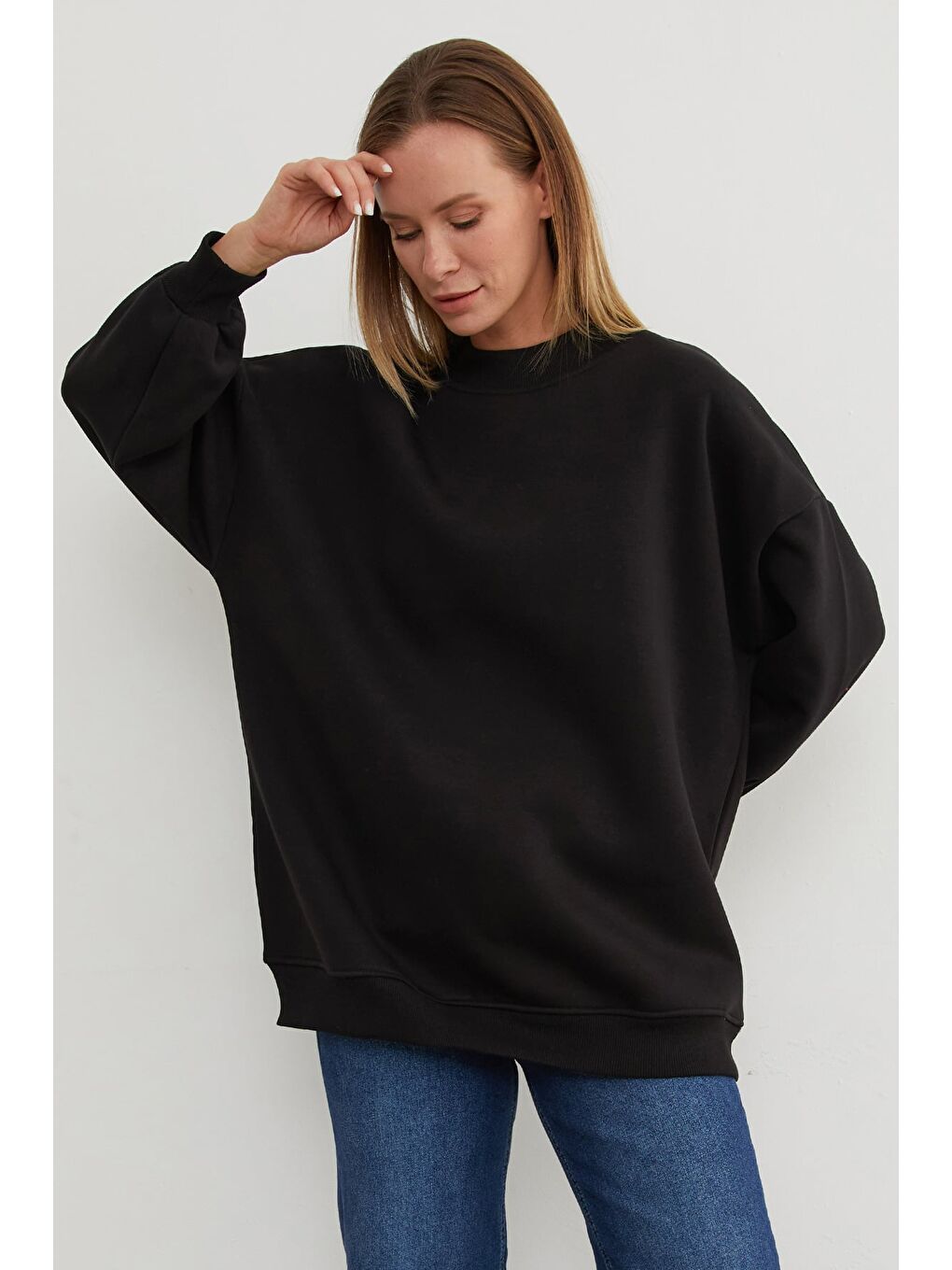Siyah 3 İplik Basic Bisiklet Yaka Oversize Sweatshirt-4
