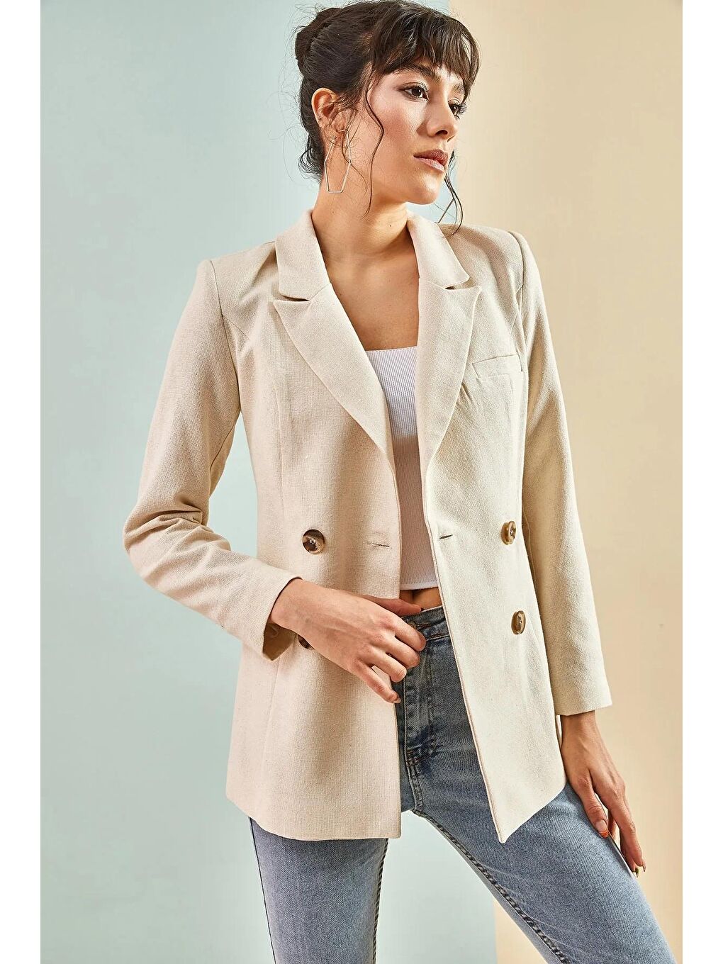 Bej Kadın Dört Düğmeli Ceket 8080-2