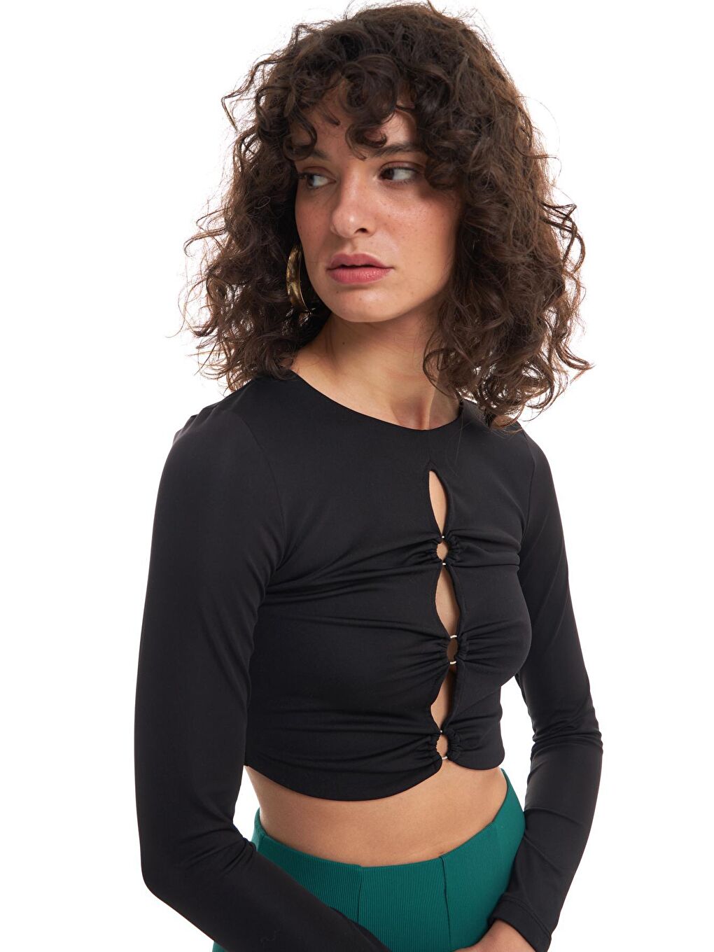 Önü Halka Detaylı Crop Bluz Siyah