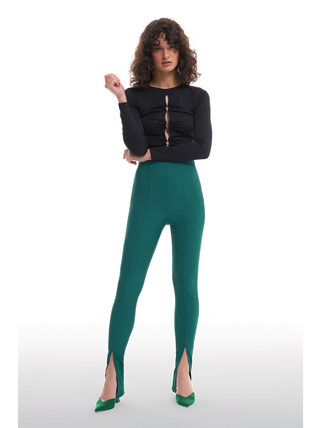 Önü Halka Detaylı Crop Bluz Siyah-2