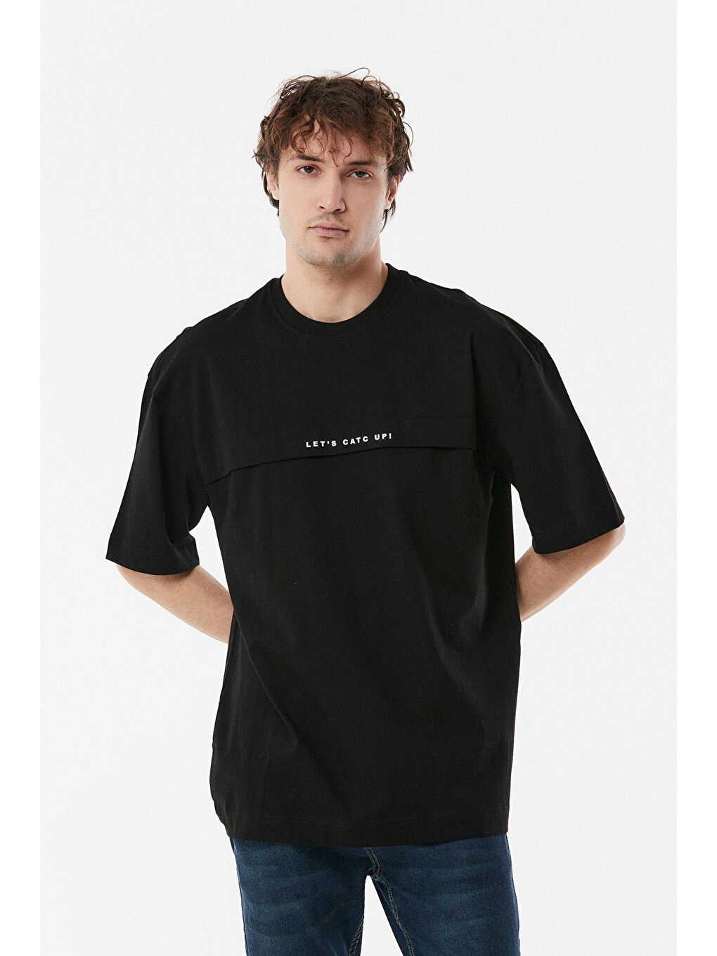 Siyah Baskılı Bisiklet Yaka Oversize Tişört