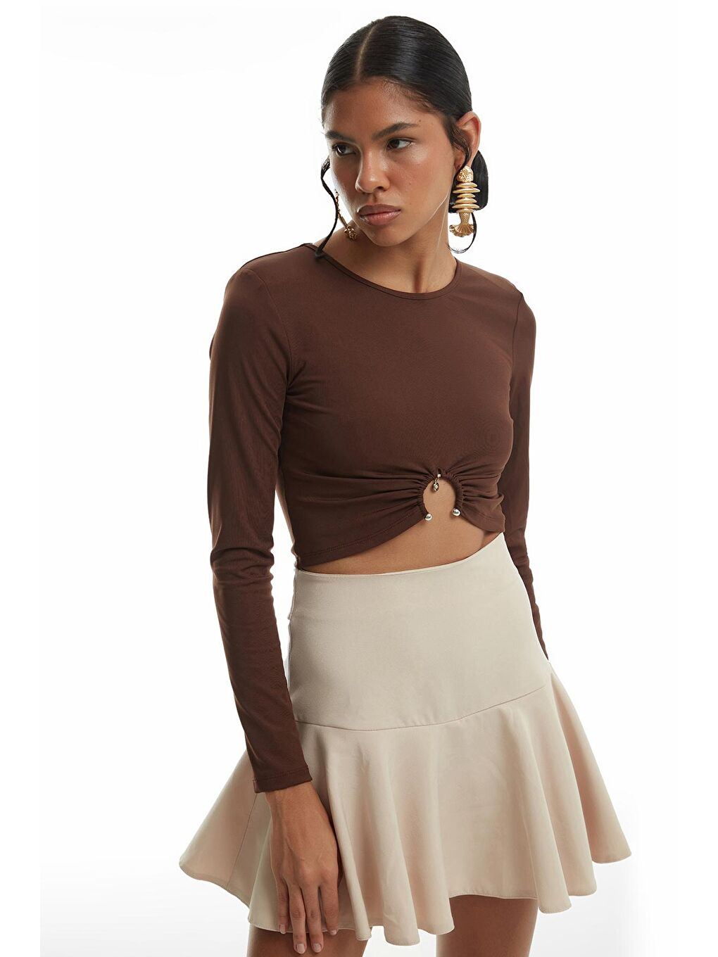 Halka Detaylı Crop Bluz Kahverengi-3