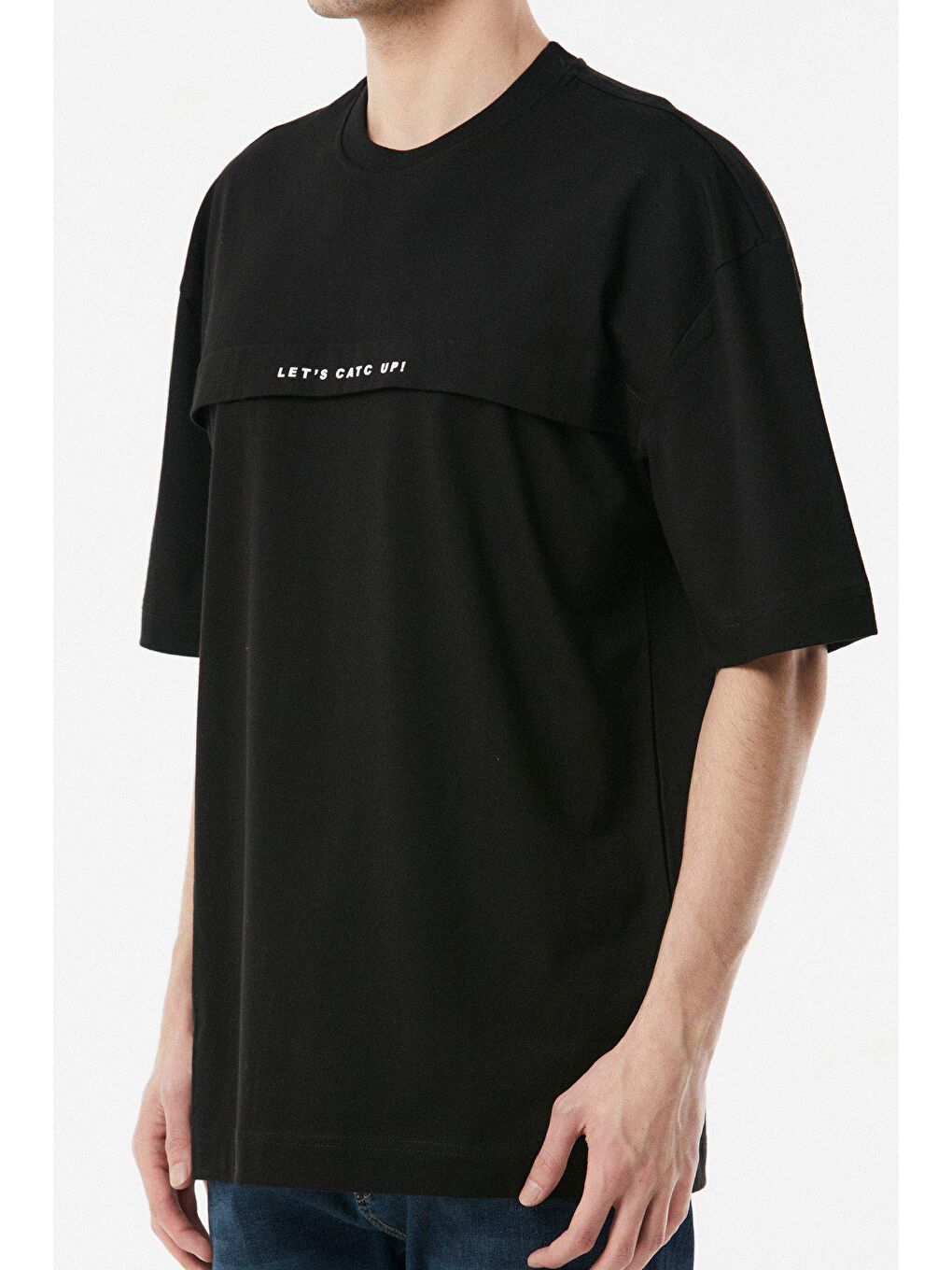 Siyah Baskılı Bisiklet Yaka Oversize Tişört-3