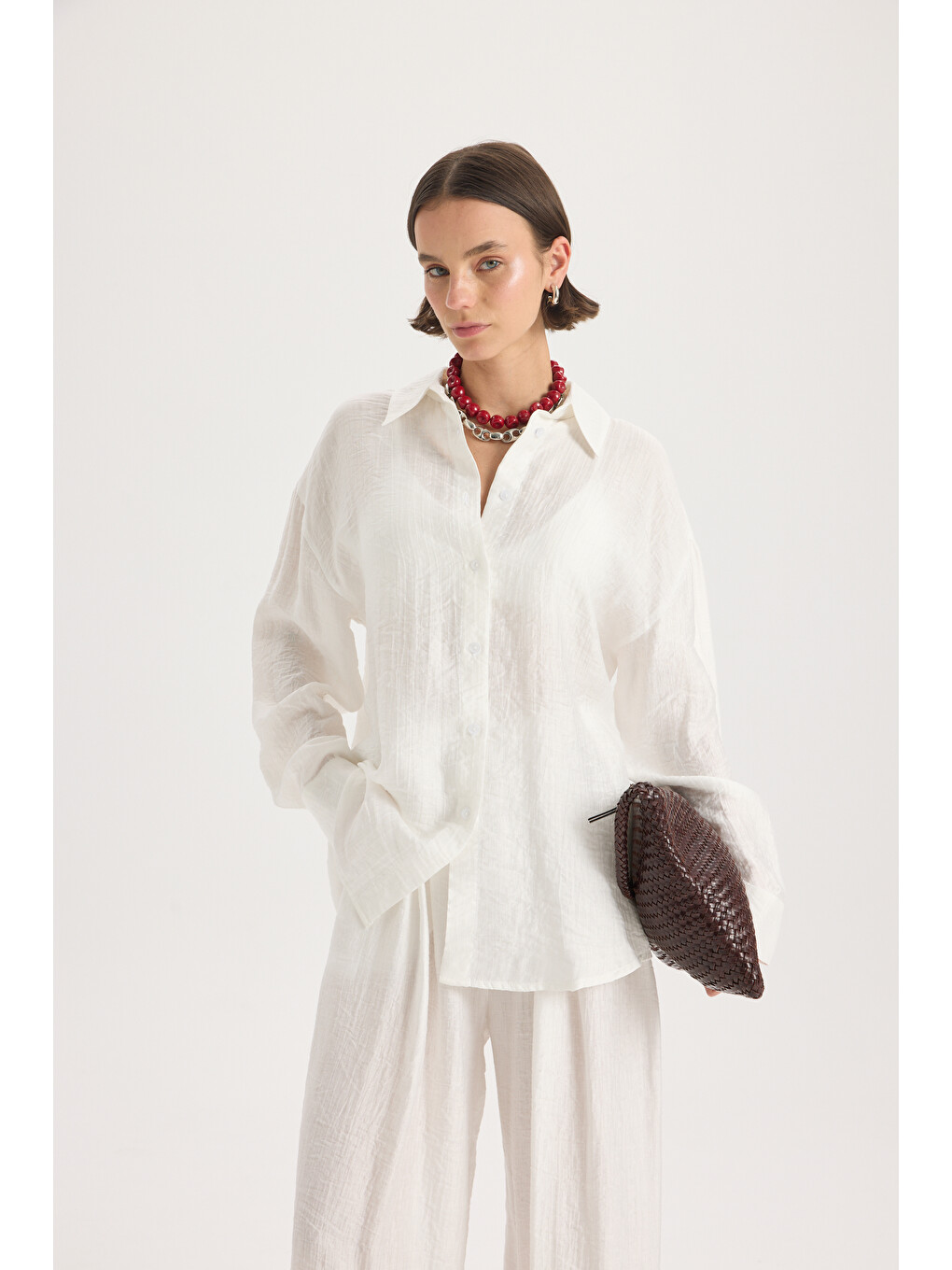 Yovena Düğme Detay Ekru Oversize Gömlek