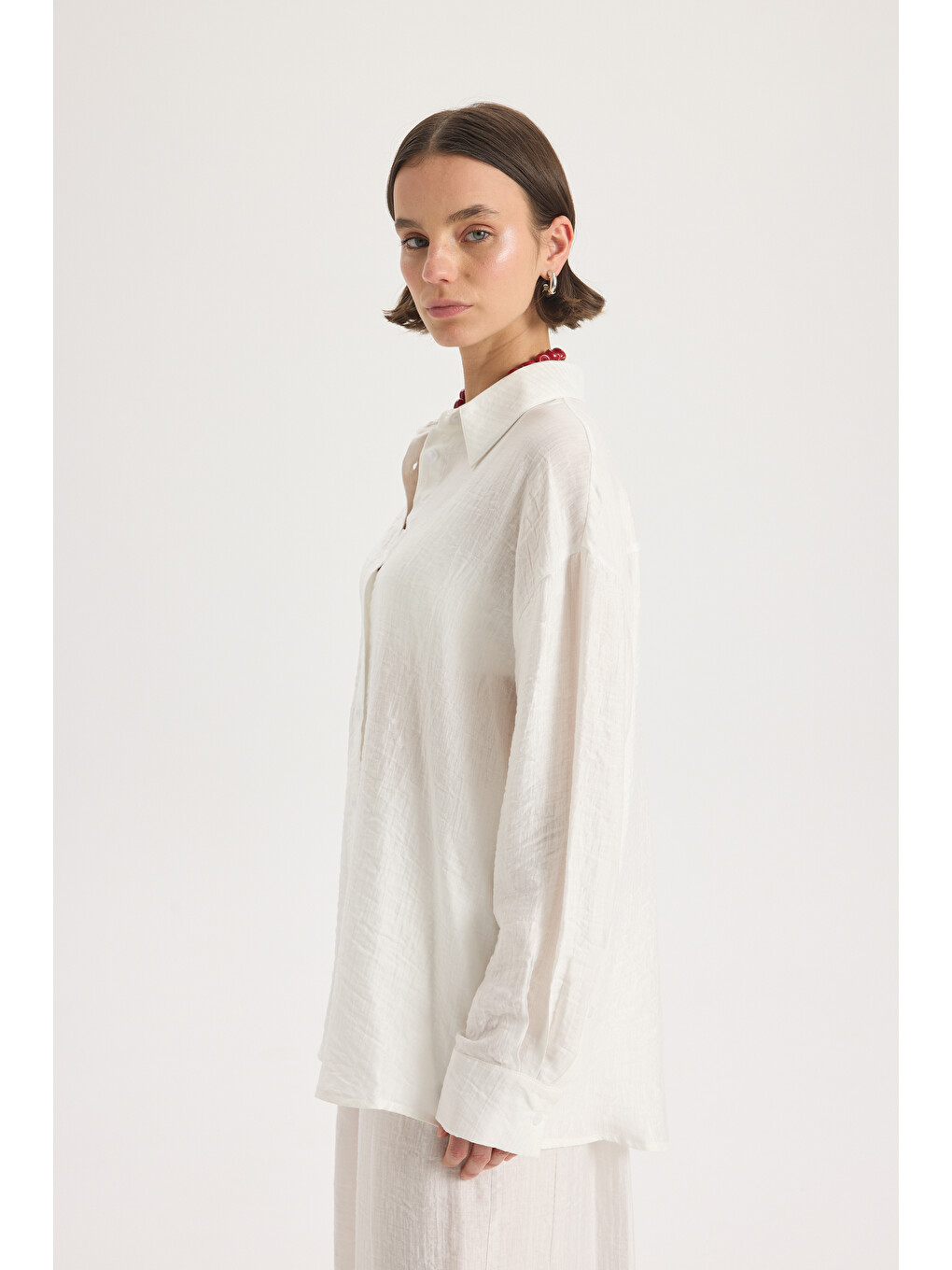 Yovena Düğme Detay Ekru Oversize Gömlek-2