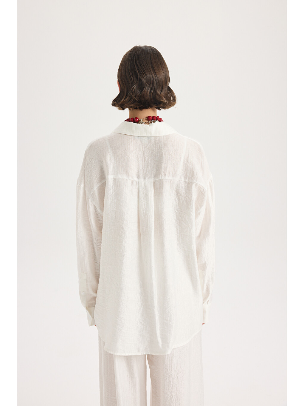 Yovena Düğme Detay Ekru Oversize Gömlek-3