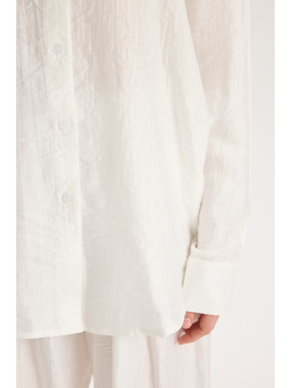 Yovena Düğme Detay Ekru Oversize Gömlek-6