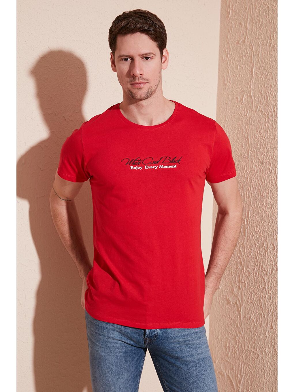 Kırmızı Baskılı Bisiklet Yaka %100 Pamuk Slim Fit Erkek Tişört 541ENJOY