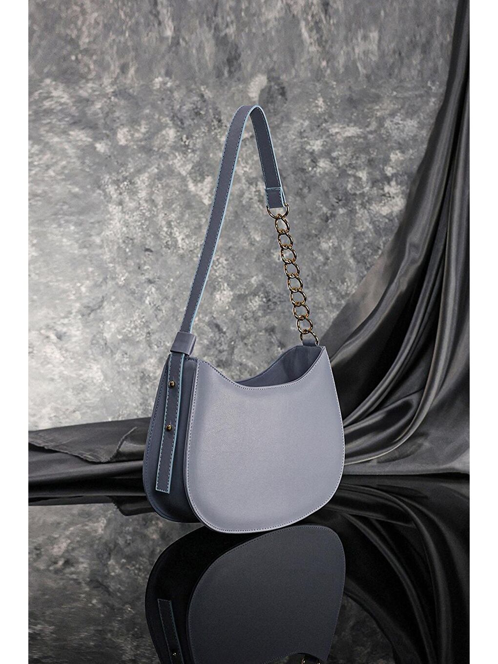 Kadın Mavi  Fermuarlı Astarlı Ayarlanabilir Askılı Çanta-2