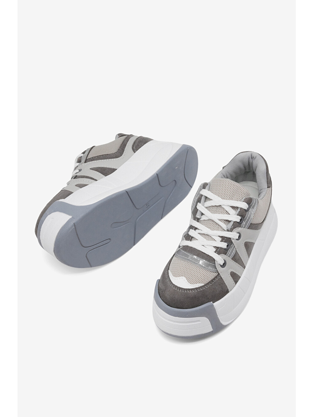 Kadın Gri Yüksek Taban Rahat Bağcıklı Sneaker-2
