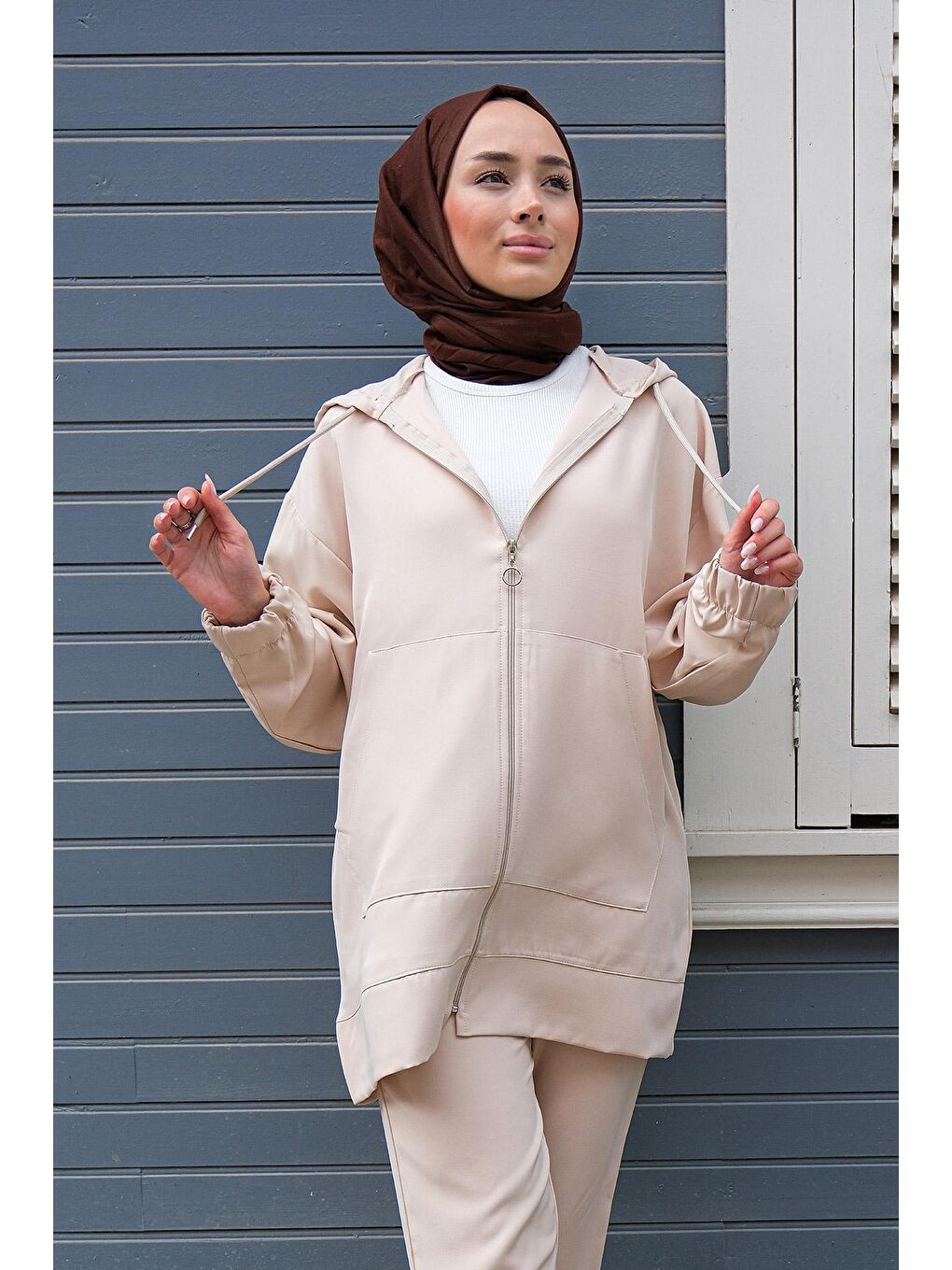 Ekru Kapüşonlu Çift Cepli İkili Takım Krem-2
