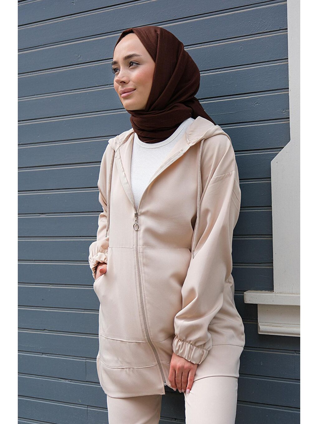 Ekru Kapüşonlu Çift Cepli İkili Takım Krem-3