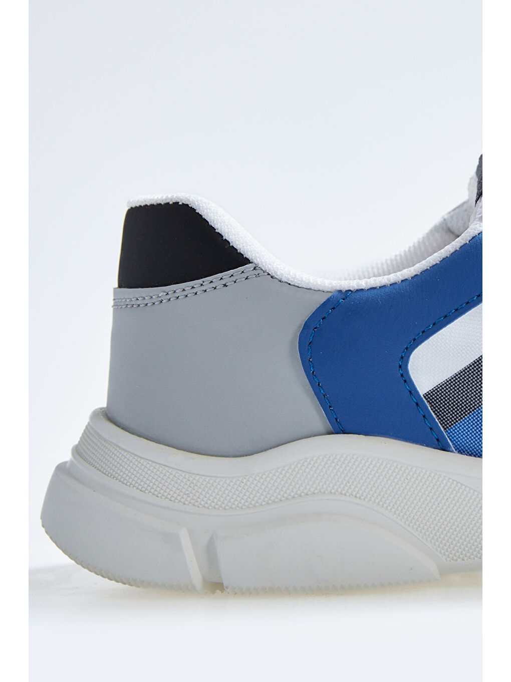 Beyaz Bağcıklı Yüksek Taban Suni Deri Detaylı Erkek Spor Ayakkabı - 89117-3