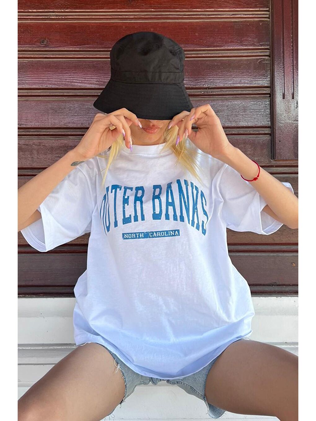 Beyaz Baskılı Oversize Yuvarlak Yaka Kadın Tişört-3