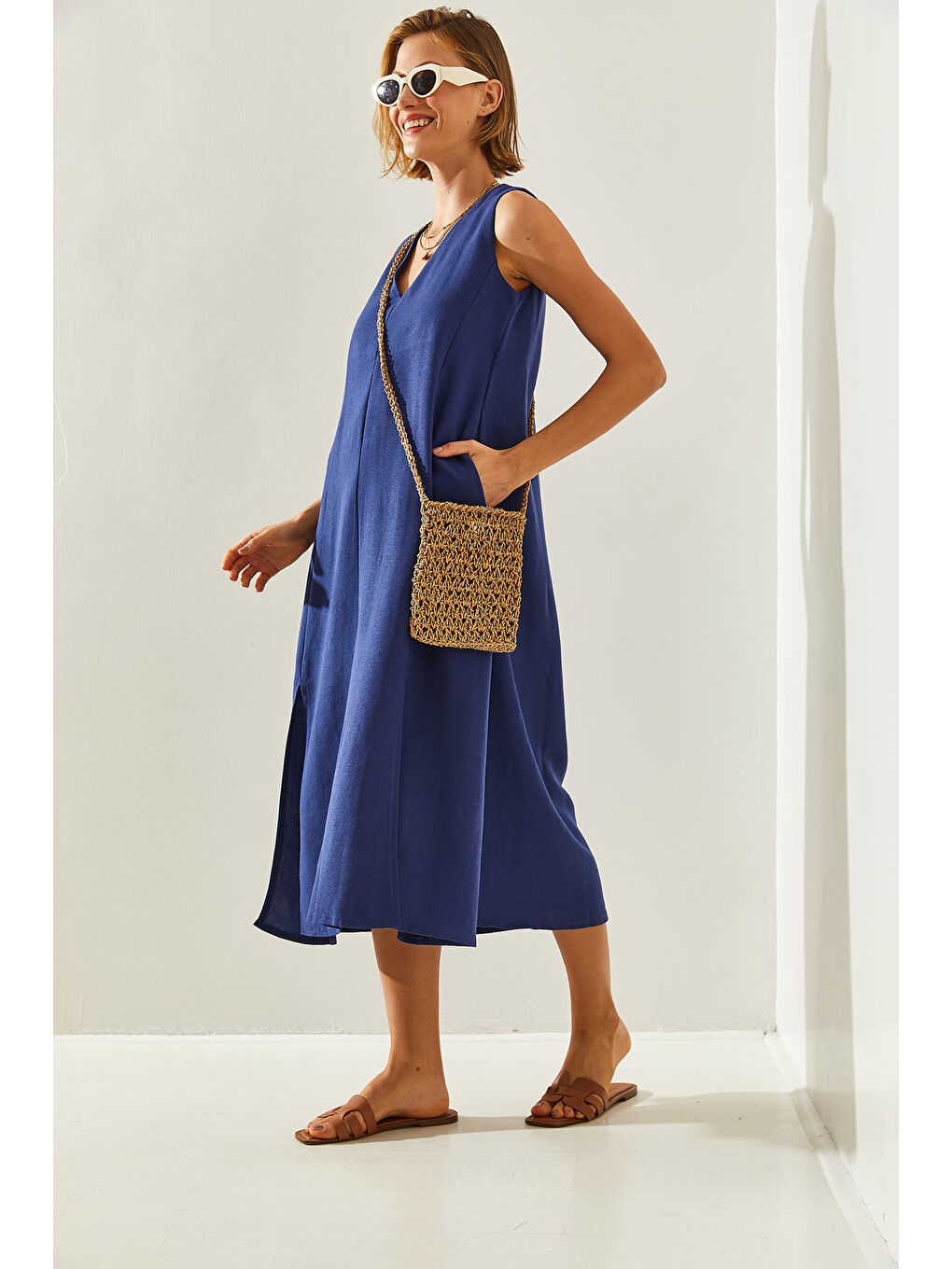 Lacivert Kadın V Yaka Yırtmaçlı Cepli Basic Keten Görünümlü Fr Elbise-1