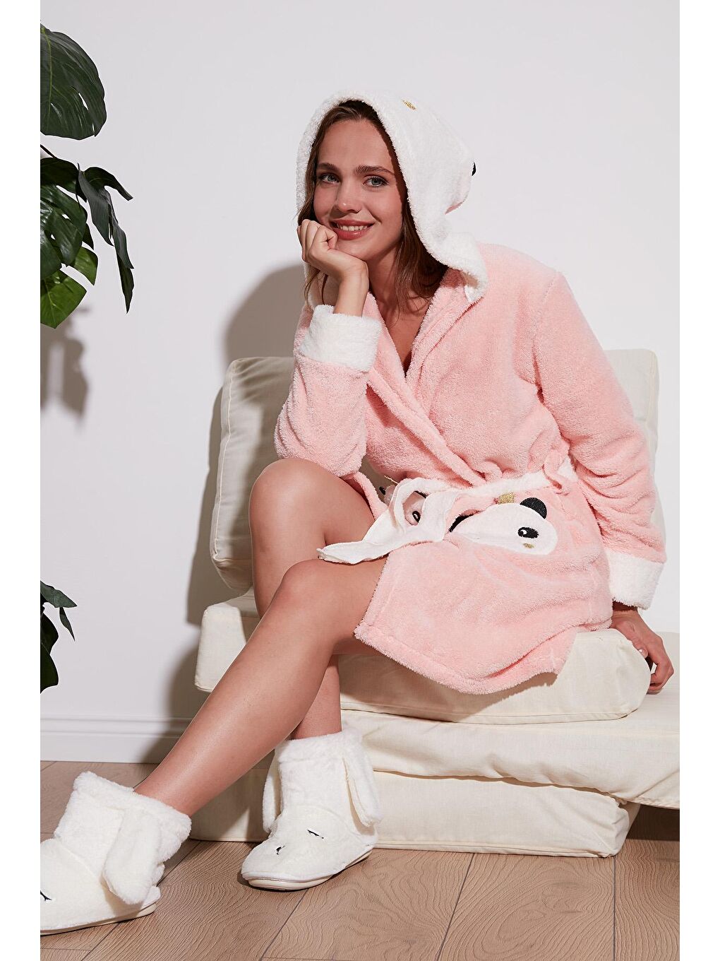 Turuncu Belden Bağlamalı Kapüşonlu Cepli Peluş Sabahlık 6093040PANDA