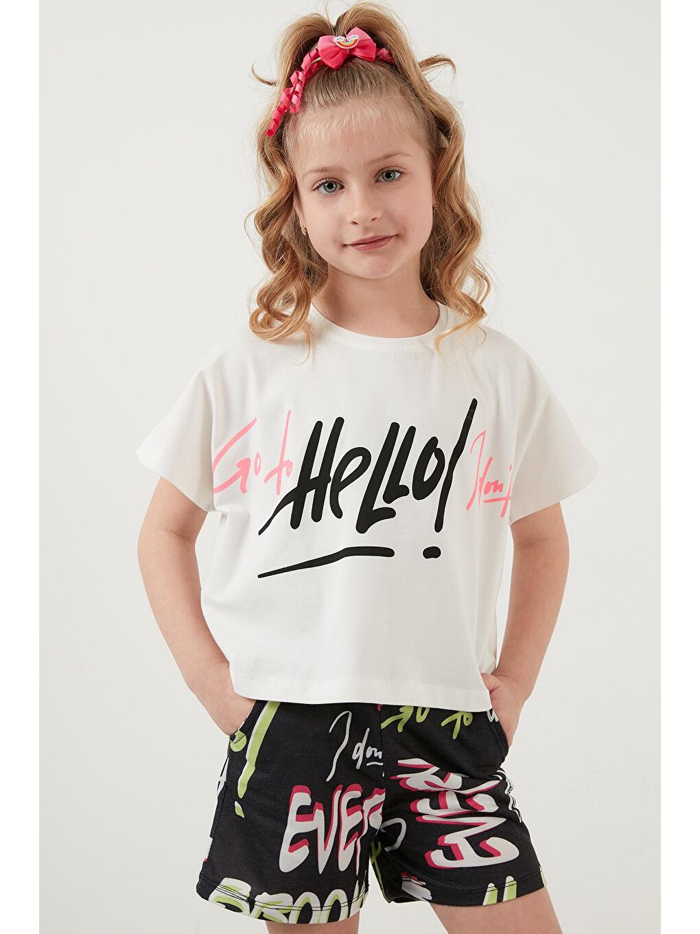 Beyaz Pamuklu Desenli Bisiklet Yaka Şortlu Takım 6189534-2