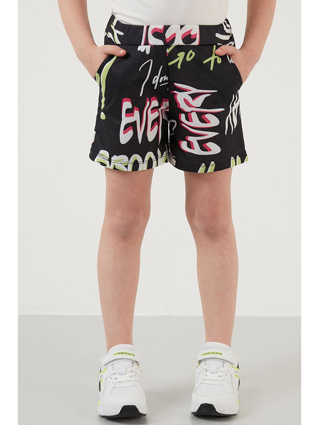 Beyaz Pamuklu Desenli Bisiklet Yaka Şortlu Takım 6189534-3