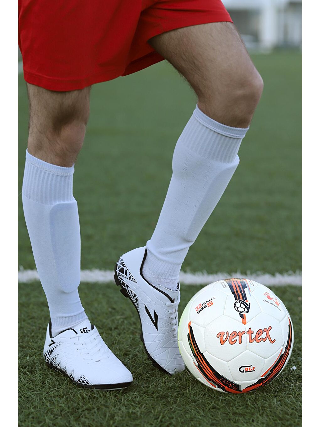 Beyaz Soma KM Krampon Çim Saha Erkek Futbol Ayakkabı-2