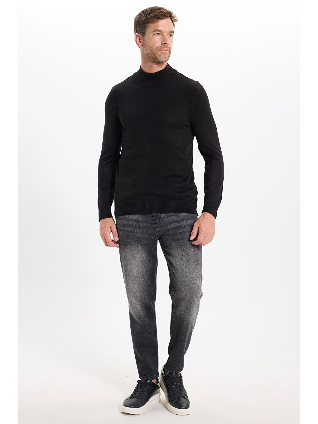 Erkek Slim Fit Dar Kesim Yumuşak Dokulu Tüylenmeyen Siyah Yarım Balıkçı Yaka Triko Kazak-1