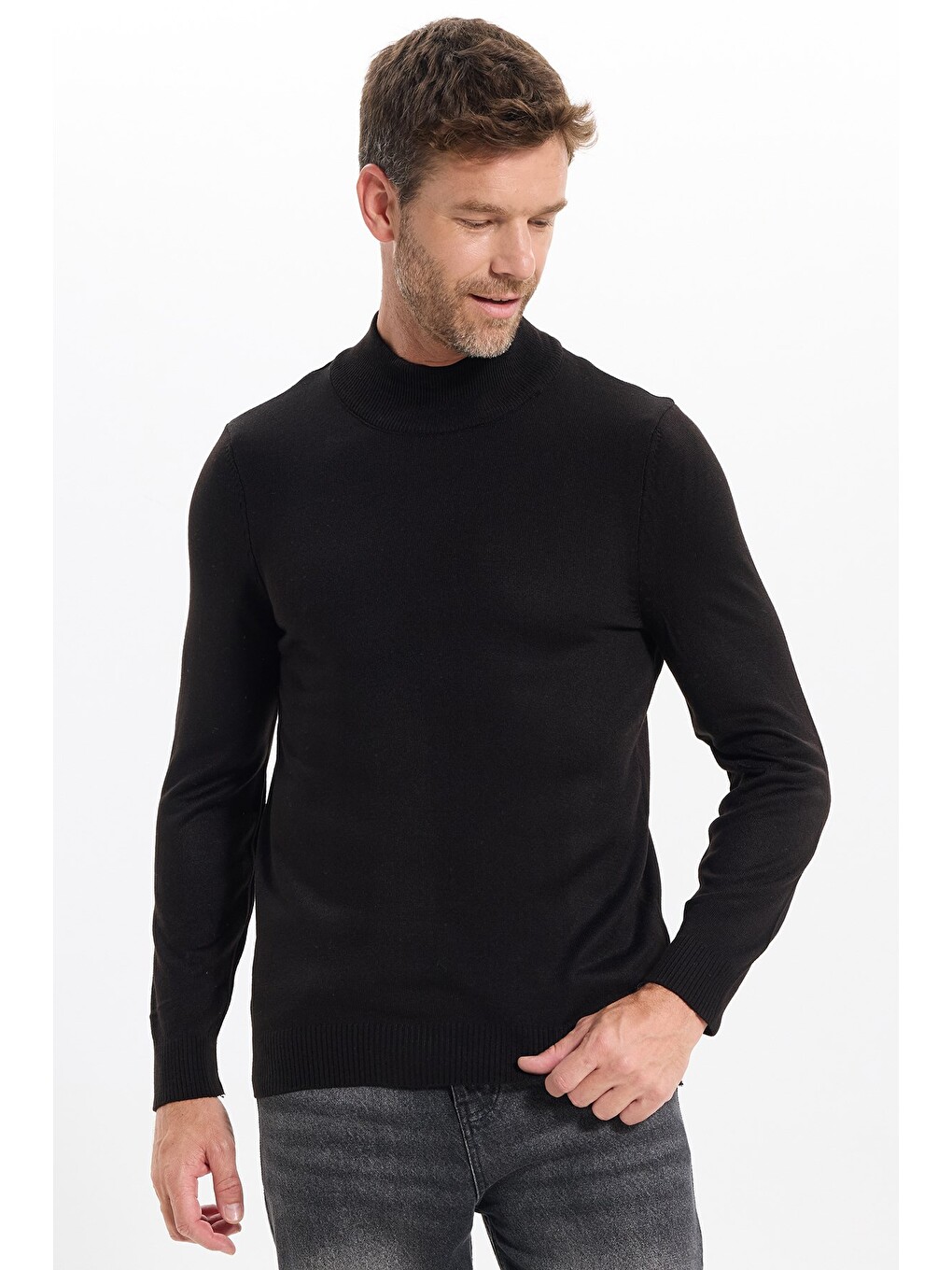 Erkek Slim Fit Dar Kesim Yumuşak Dokulu Tüylenmeyen Siyah Yarım Balıkçı Yaka Triko Kazak-5