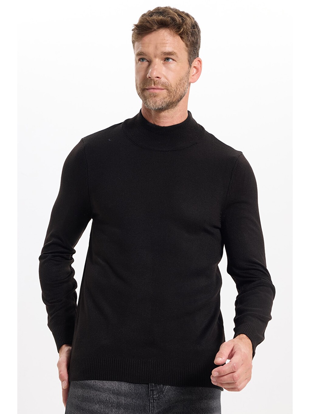 Erkek Slim Fit Dar Kesim Yumuşak Dokulu Tüylenmeyen Siyah Yarım Balıkçı Yaka Triko Kazak-6
