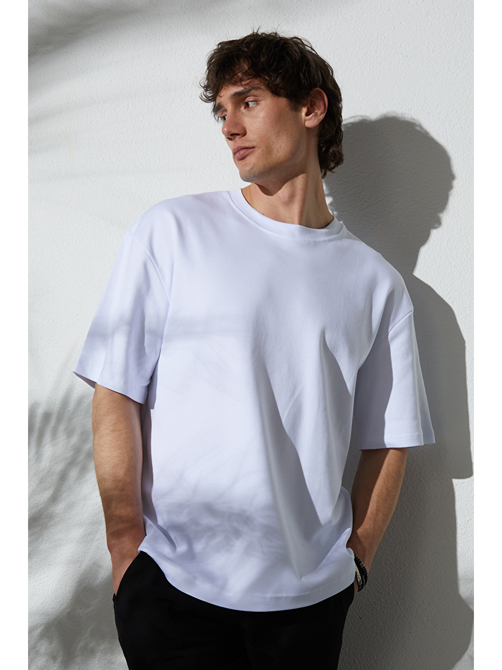 Unisex Oversize Geniş Kesim Pamuklu Yumuşak Dokulu Basic Bisiklet Yaka Beyaz Tişört-3