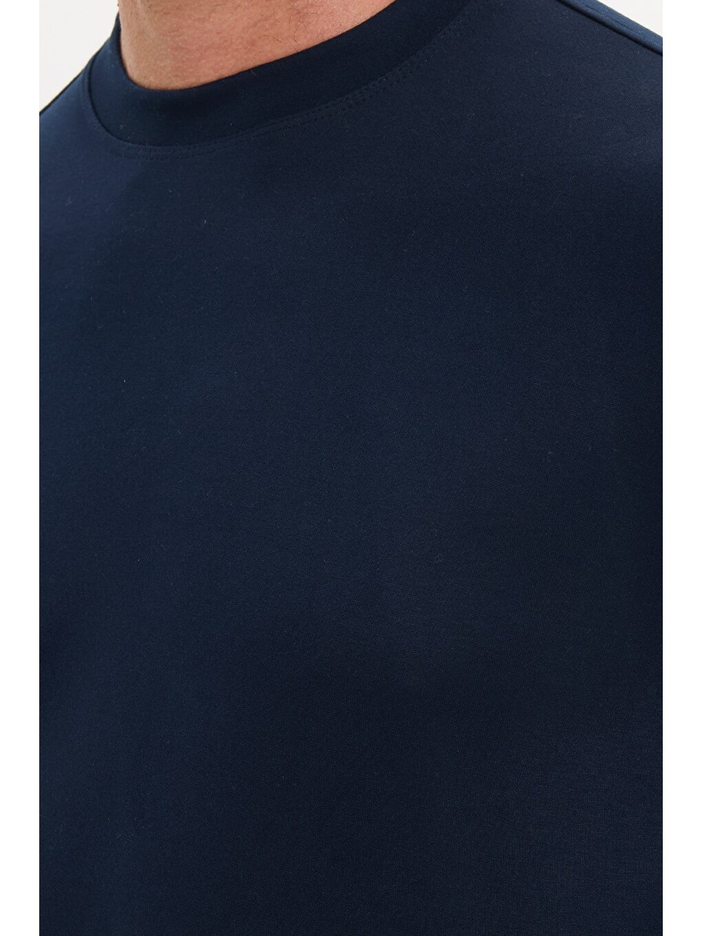 Erkek Standart Fit Normal Kesim Uzun Kollu Ekstra Soft Modal Kumaş Bisiklet Yaka Lacivert Sweatshirt-5