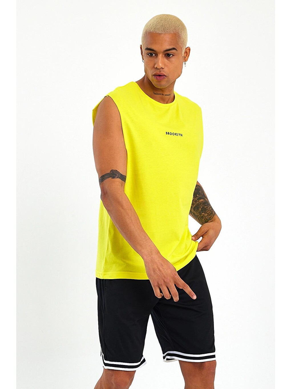 Gri Erkek Bisiklet Yaka Regular Fit Brooklyn Baskılı Kolsuz Tişört Spr22ts122-3