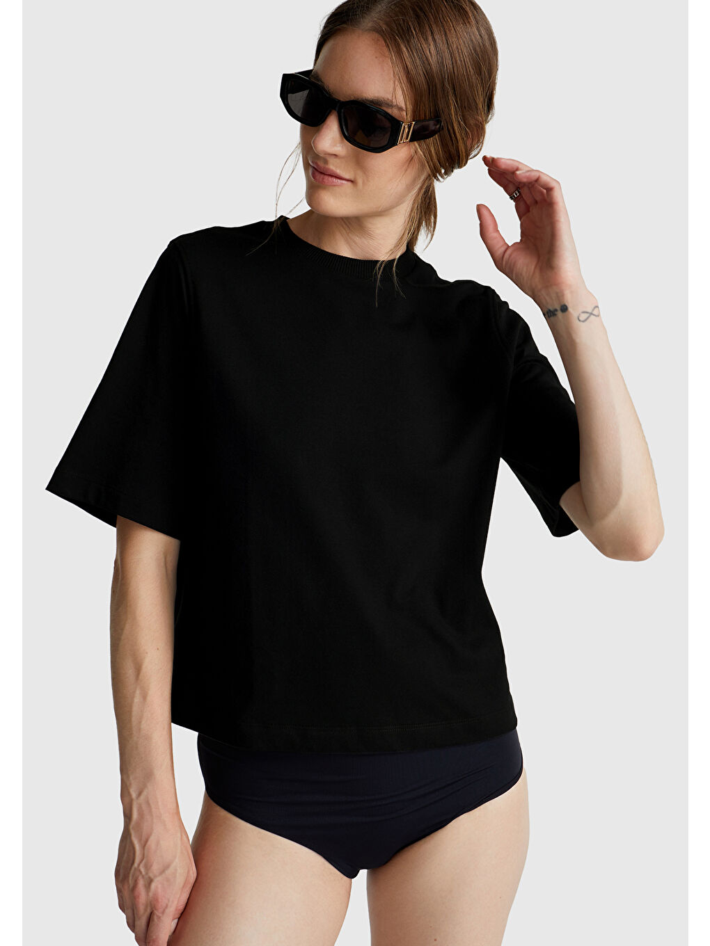 Kadın Siyah 100 Pamuk Boxy Fit T Shirt-4