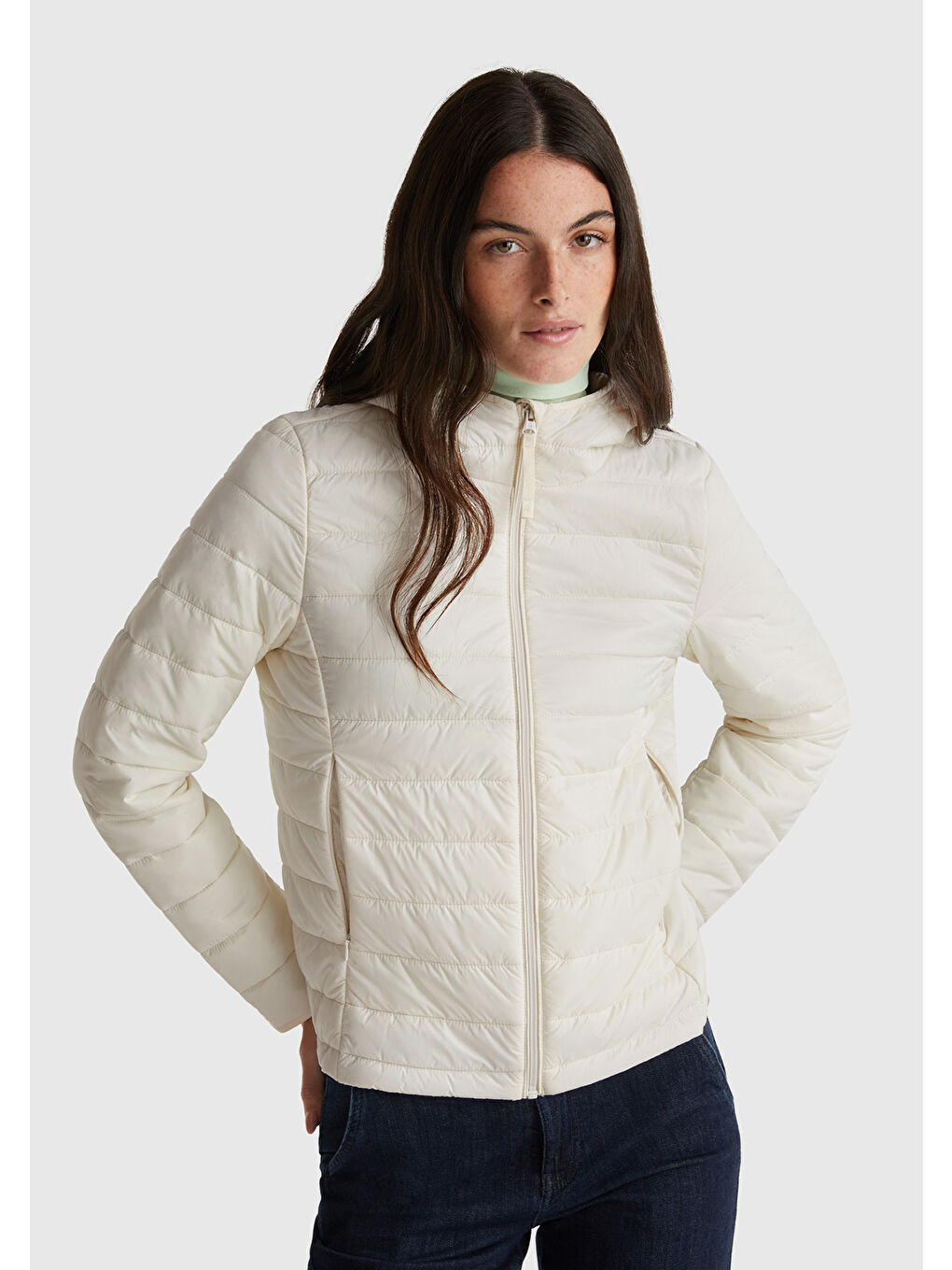 Ekru Kadın Krem Polyester Dolgulu Feramuarlı Kapüşonlu Slim Fit Puffer Mont