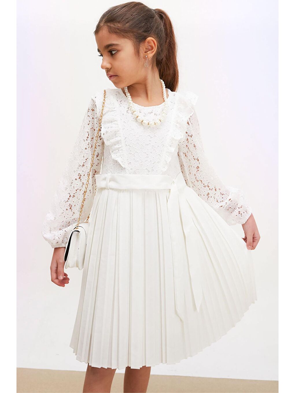 Beyaz Dantel Tüllü Kemerli Kız Çocuk Kolye ve Çantalı Elbise 18067-3