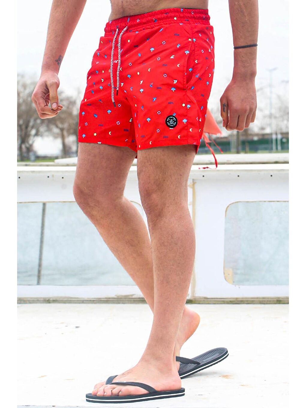 Kırmızı Desenli Erkek Deniz Şortu 6367