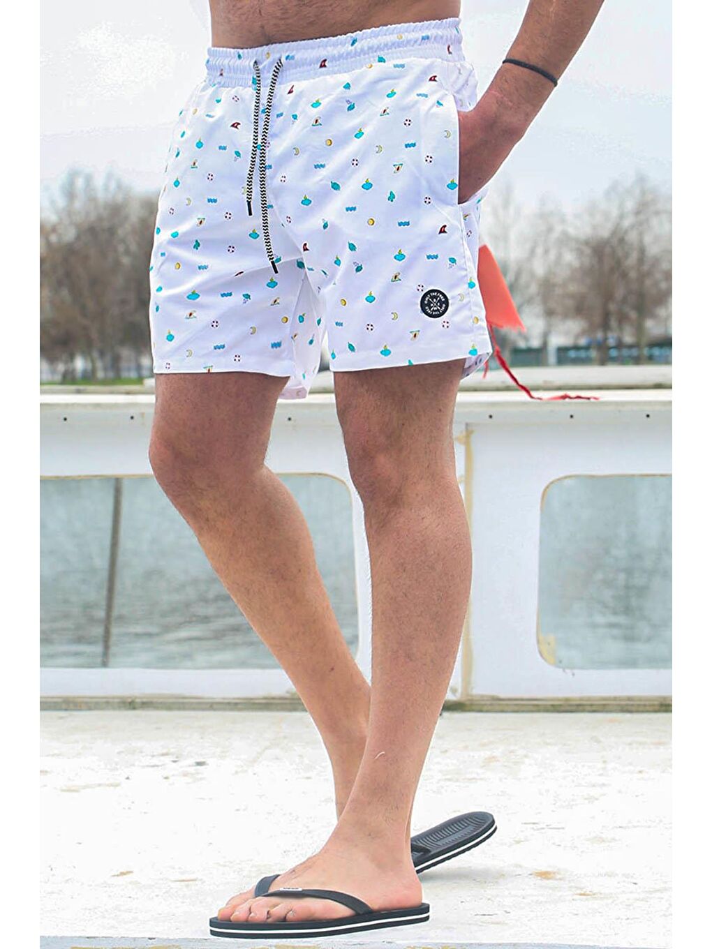 Beyaz Desenli Erkek Deniz Şortu 6367