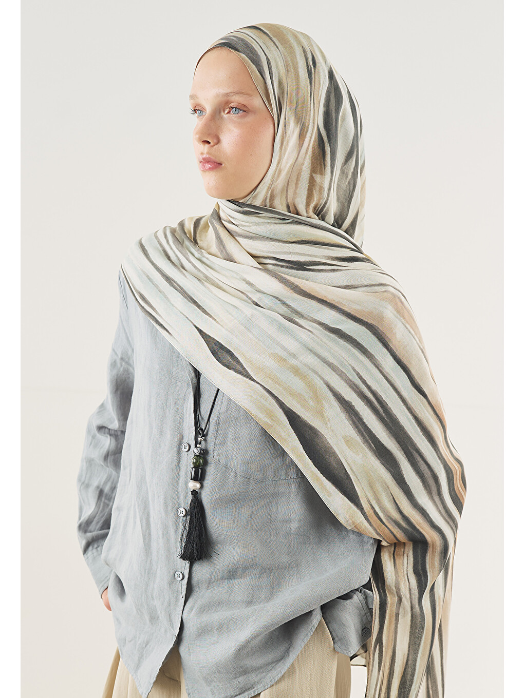 Dark Batik Desen Soft Viskon Şal Siyah-1