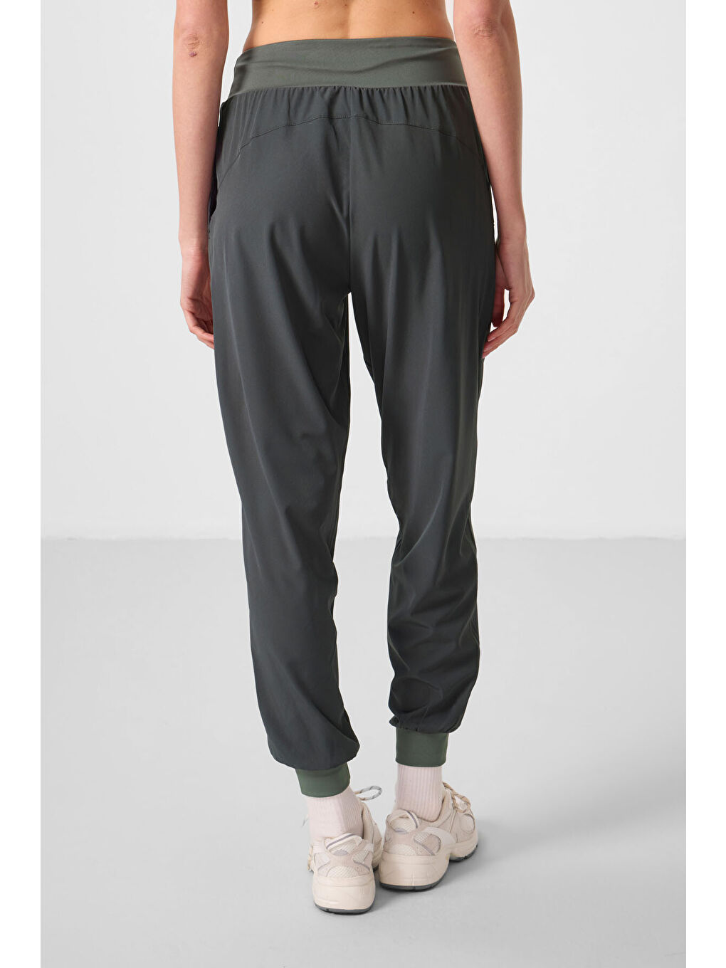 Haki Polyester Cepli Standart Kalıp Kadın Pantolon - 94677-4